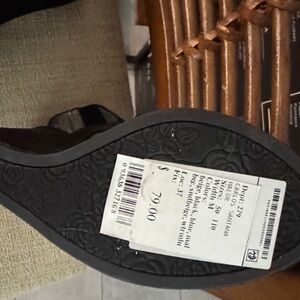 Carlos Santana Black Floral Wedges